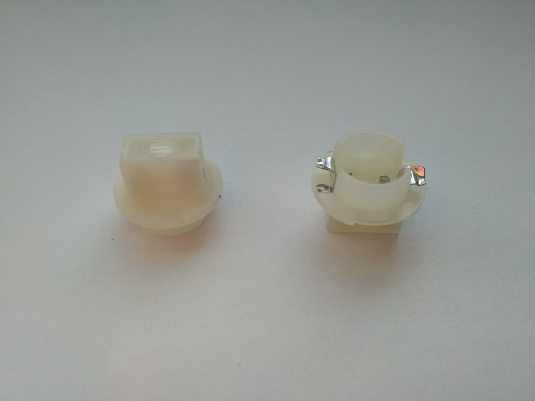 Патрон размер 5 белый под безцокольную