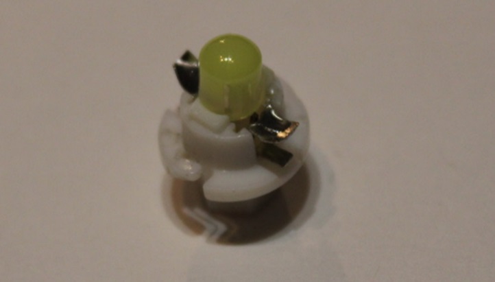 Лампочка светодиодная Патрон MFN COB размер 8,4 12V White закрытый диод