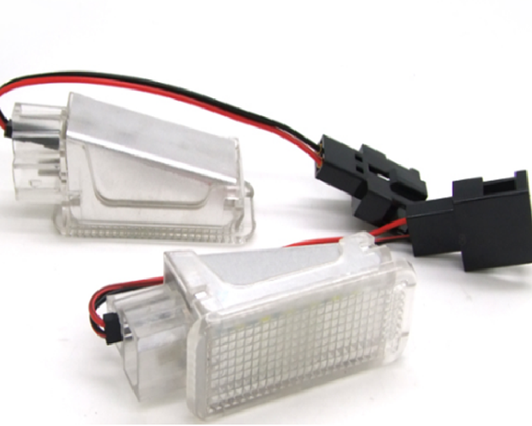 Светодиодные фонари подсветки багажника для Volkswagen, Skoda, Audi, Porsche 3W 12V (компл - 2 шт)