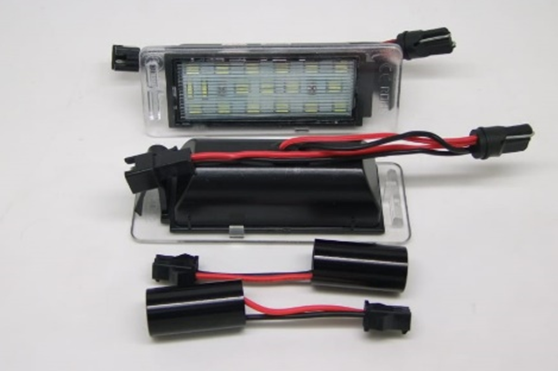 Светодиодный фонарь подсветки номерного знака для OPEL, CHEVROLET 3W 12V с обманками (компл - 2 шт)