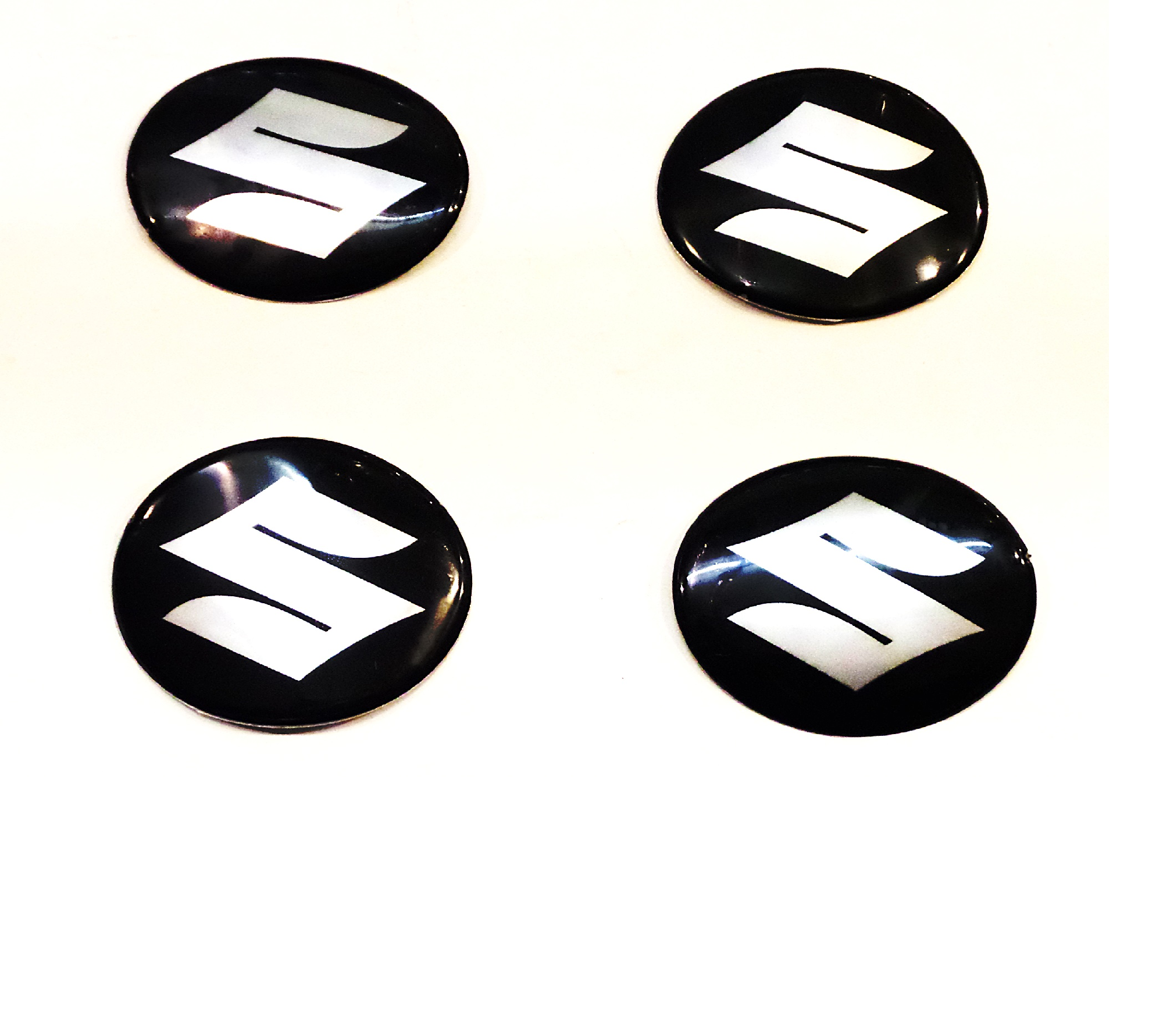 Наклейка на колпак Suzuki к-т 4 шт d55 (Пластик)